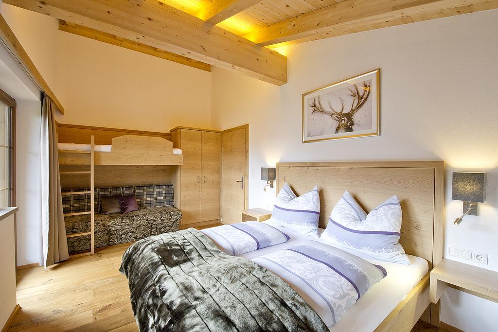 Superior Chalet Tiroler Madl อาเคนเคียร์ค ภายนอก รูปภาพ